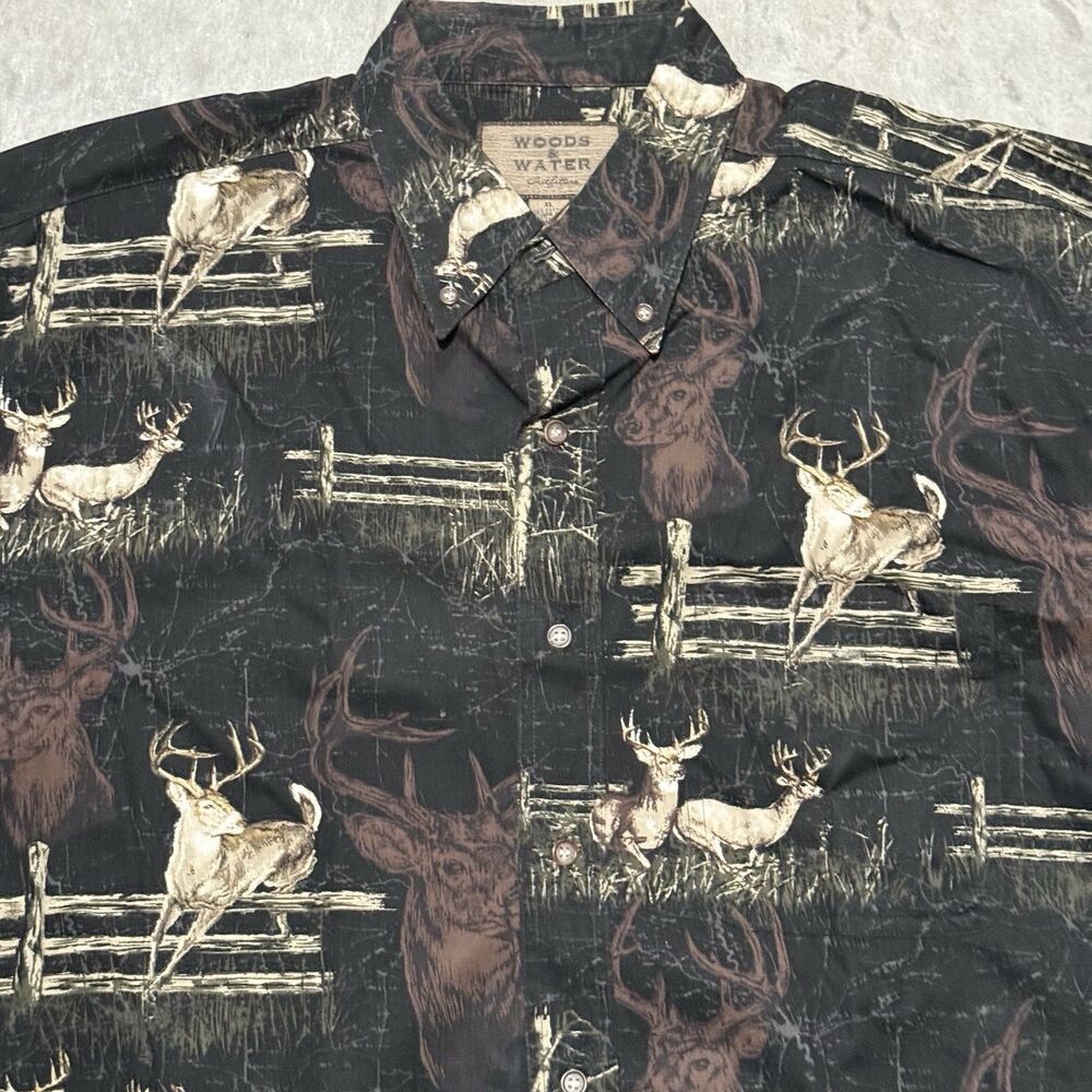 Woods Water Outfiters Shirt Men XL Whitetail Deer Hunting All Over Tapestry